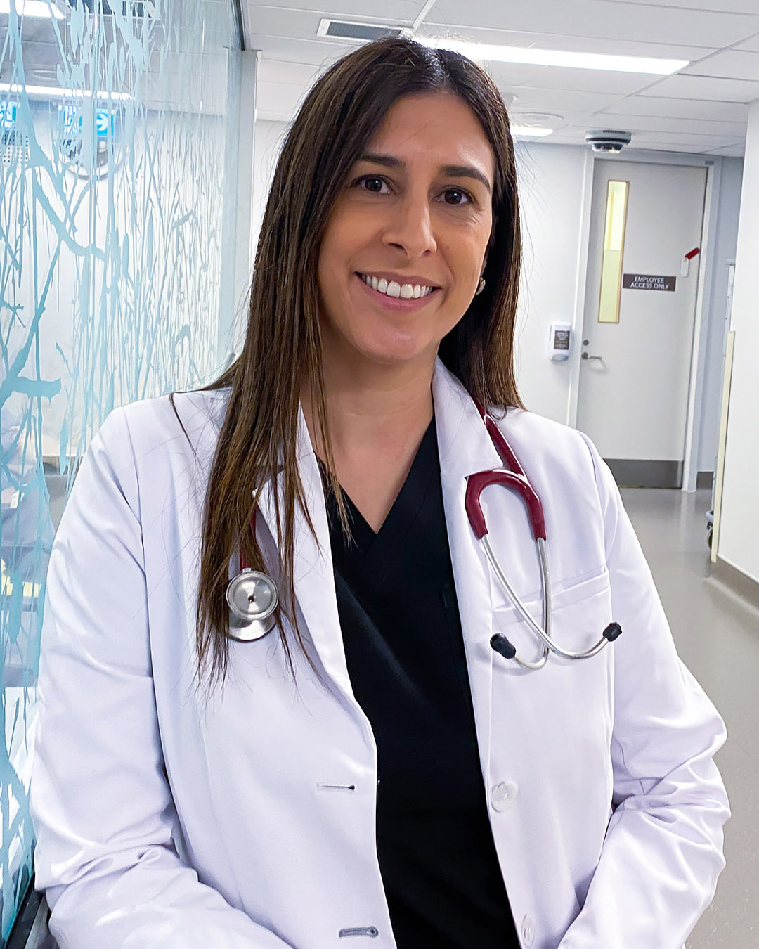 Dr. Laveena Munshi