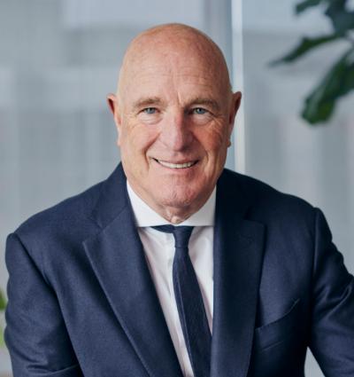 Headshot of Brent Belzberg