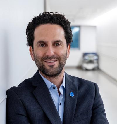 Dr. Jesse Wolfstadt headshot