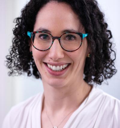 Dr. Vanessa Bacal headshot