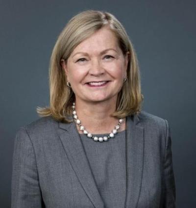 Headshot of Elizabeth Buller