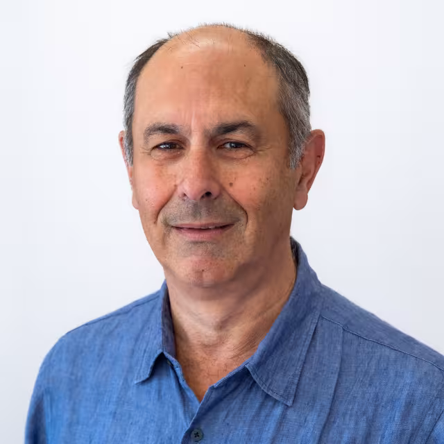 Dr. Kenneth Croitoru