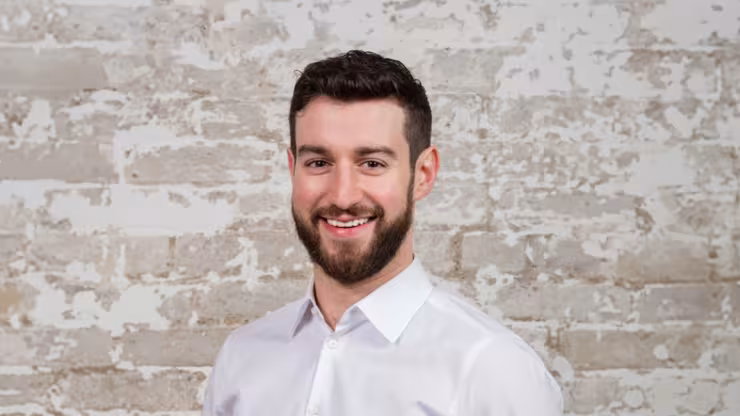Headshot of Daniel Moss