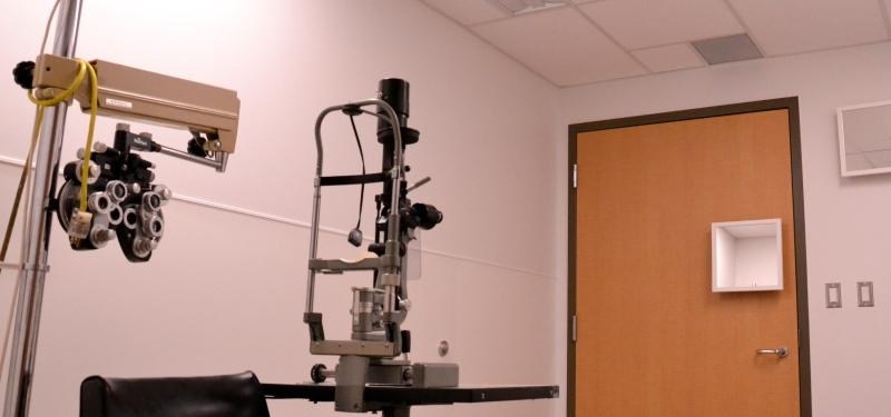 new ophthalmology equipment in an exam room
