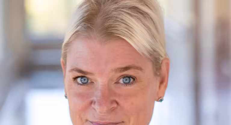 woman wearing black blazer