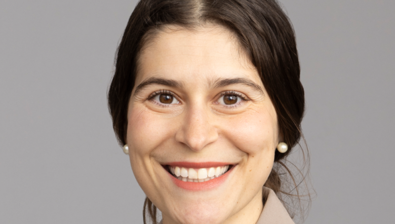 Woman wearing beige blazer